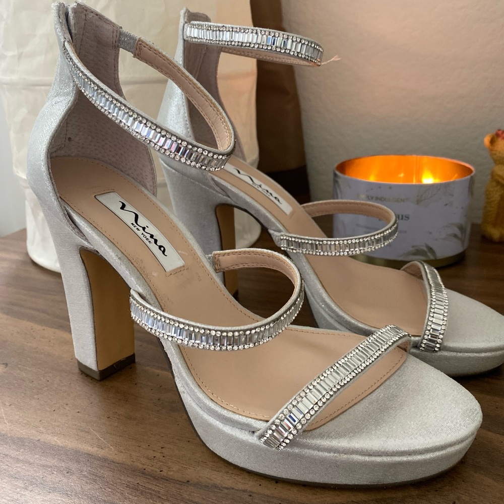 NINA NEW YORK HEELS, BRAND NEW NEVER WORN SIZE 8 EUR 38